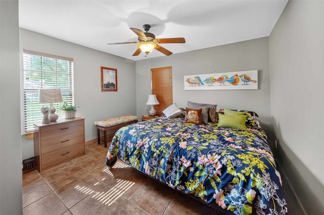 509 Wildewood Drive, Chandler, TX 75758