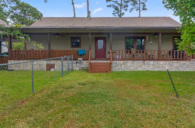 509 Wildewood Drive, Chandler, TX 75758