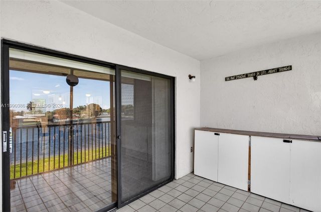 9670 W Mcnab Rd 208, Tamarac, FL 33321