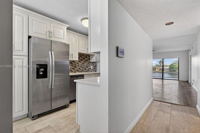 9670 W Mcnab Rd 208, Tamarac, FL 33321