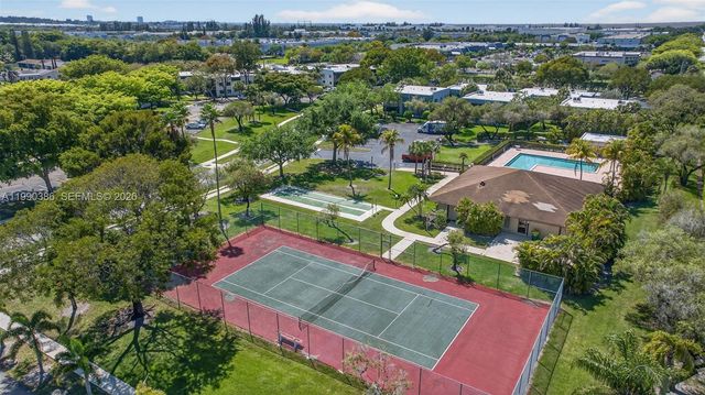 9670 W Mcnab Rd 208, Tamarac, FL 33321