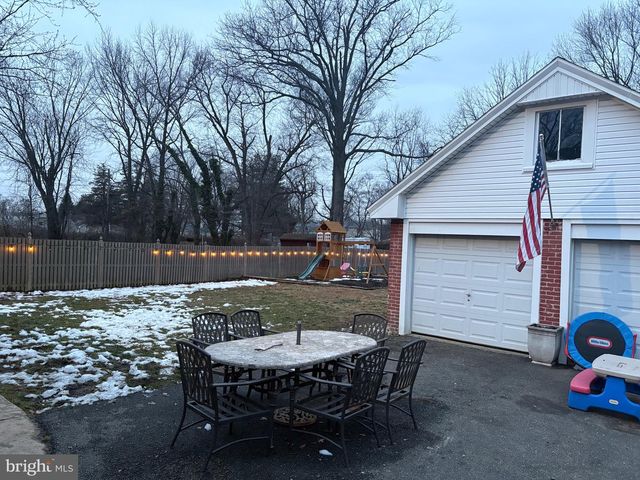 522 NORTHWOOD AVE, Cherry Hill, NJ 08002