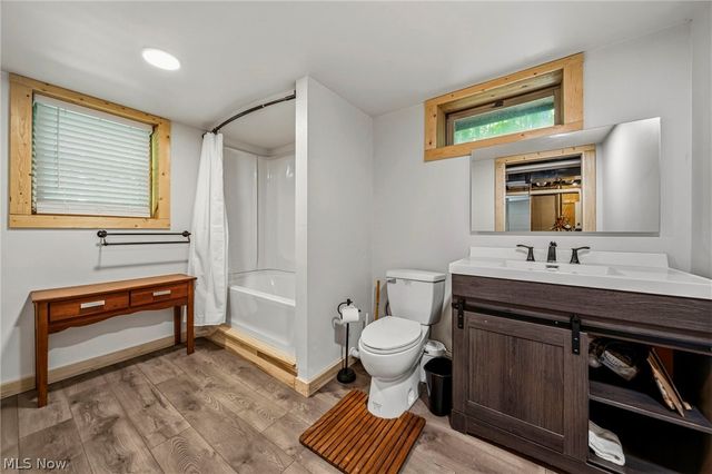 16721 Swine Creek Road, Middlefield, OH 44062