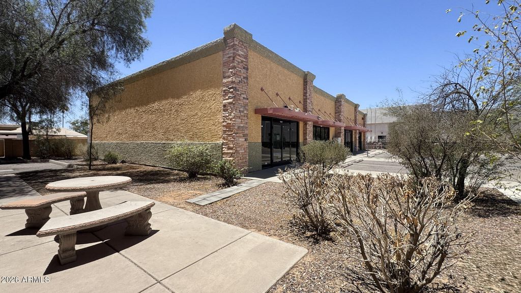 201 E COTTONWOOD Lane, Casa Grande, AZ 85122 — photo 4