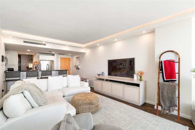 244 Biscayne Blvd 1703, Miami, FL 33132