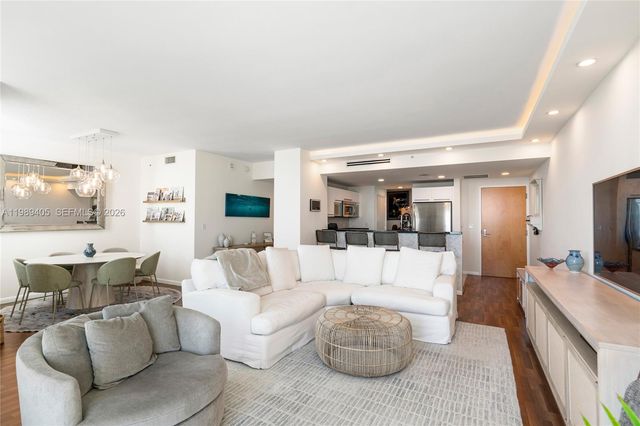 244 Biscayne Blvd 1703, Miami, FL 33132