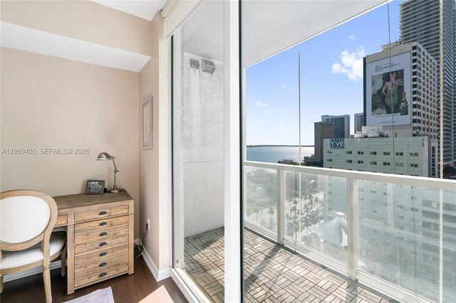 244 Biscayne Blvd 1703, Miami, FL 33132