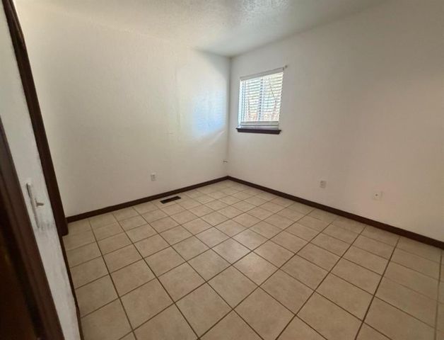 527 Montana Street, Jones, OK 73049