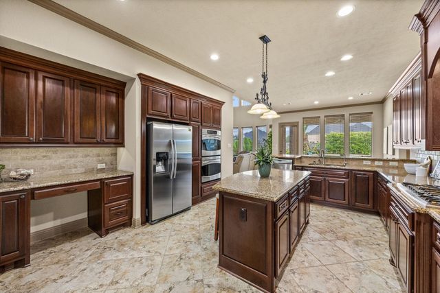 6011 Cross Creek Harbor Lane, Fulshear, TX 77441
