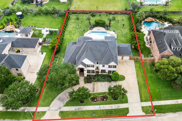 6011 Cross Creek Harbor Lane, Fulshear, TX 77441