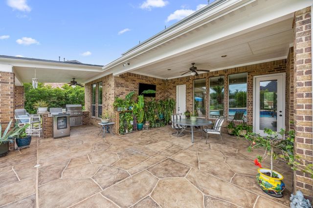 6011 Cross Creek Harbor Lane, Fulshear, TX 77441