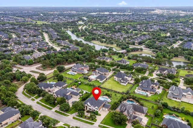 6011 Cross Creek Harbor Lane, Fulshear, TX 77441