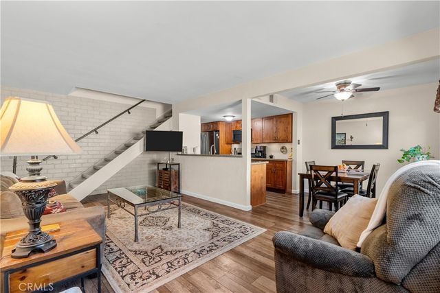 28152 Robin, Saugus, CA 91350