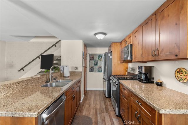 28152 Robin, Saugus, CA 91350