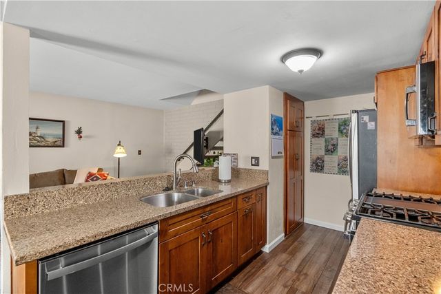 28152 Robin, Saugus, CA 91350