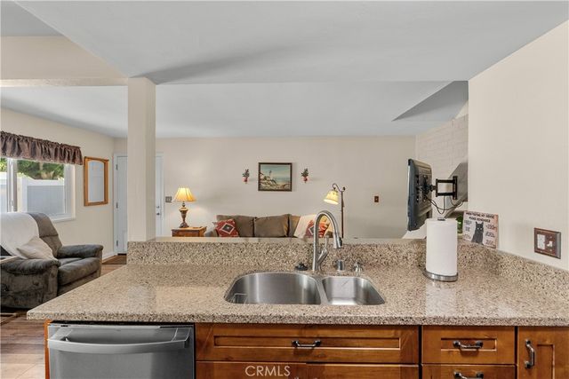 28152 Robin, Saugus, CA 91350