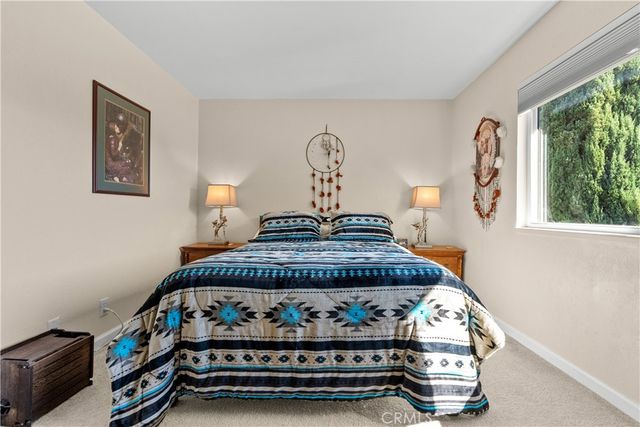 28152 Robin, Saugus, CA 91350