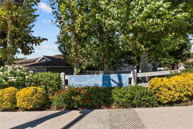 28152 Robin, Saugus, CA 91350