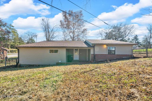 213 Mountain Rd, Clinton, TN 37716