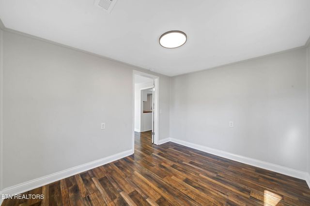 213 Mountain Rd, Clinton, TN 37716