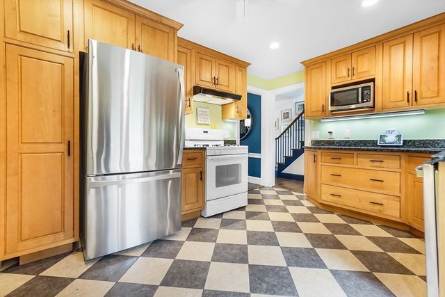 158 Warren Street, Waltham, MA 02453
