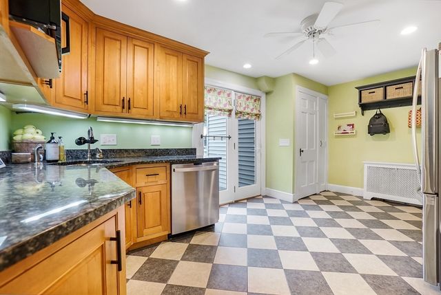158 Warren Street, Waltham, MA 02453