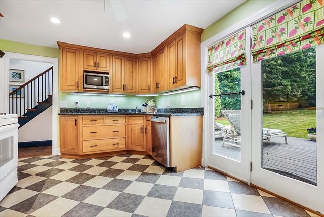 158 Warren Street, Waltham, MA 02453