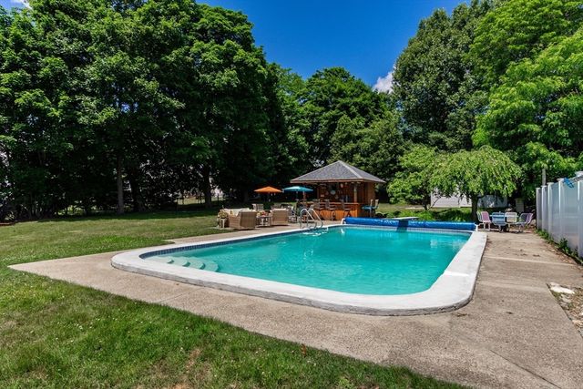 158 Warren Street, Waltham, MA 02453