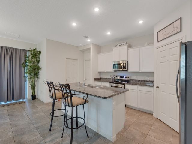 2633 Crowned Eagle Circle SW, Vero Beach, FL 32962