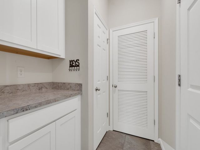 2633 Crowned Eagle Circle SW, Vero Beach, FL 32962