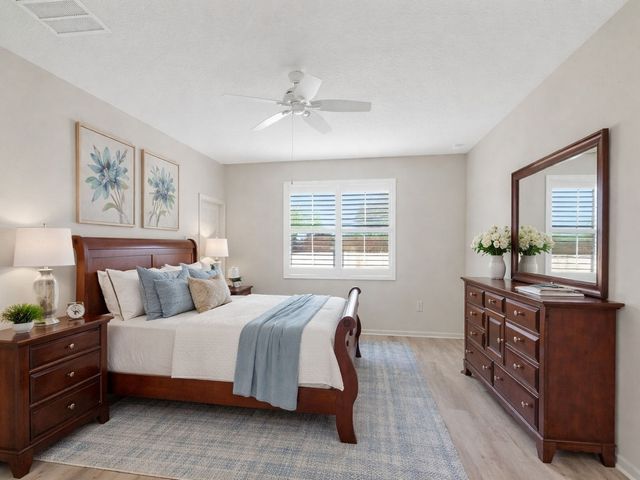 2633 Crowned Eagle Circle SW, Vero Beach, FL 32962