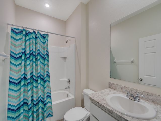 2633 Crowned Eagle Circle SW, Vero Beach, FL 32962