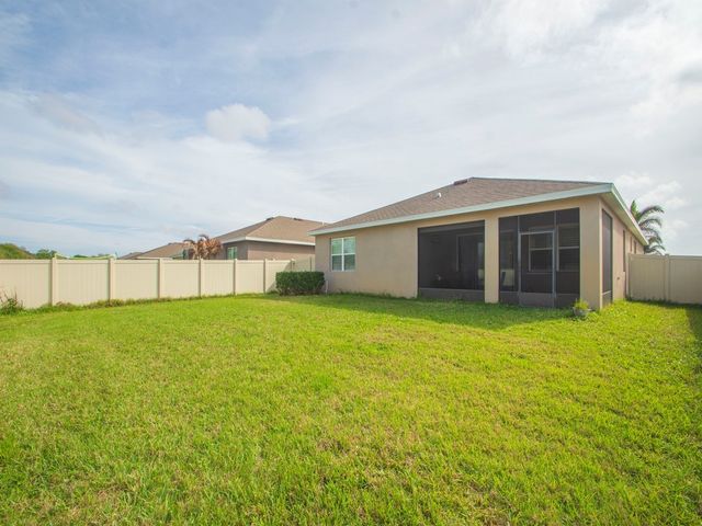 2633 Crowned Eagle Circle SW, Vero Beach, FL 32962