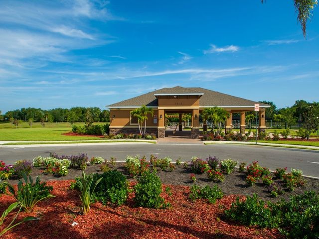 2633 Crowned Eagle Circle SW, Vero Beach, FL 32962