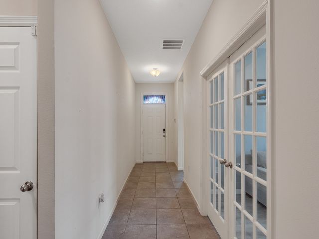 2633 Crowned Eagle Circle SW, Vero Beach, FL 32962