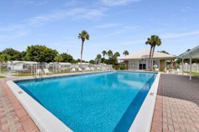 1590 SW 14th Avenue, Boynton Beach, FL 33426