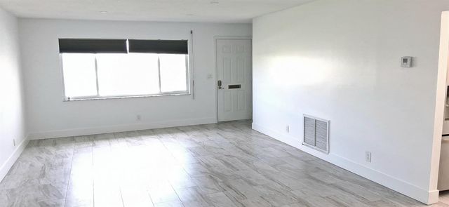 1590 SW 14th Avenue, Boynton Beach, FL 33426