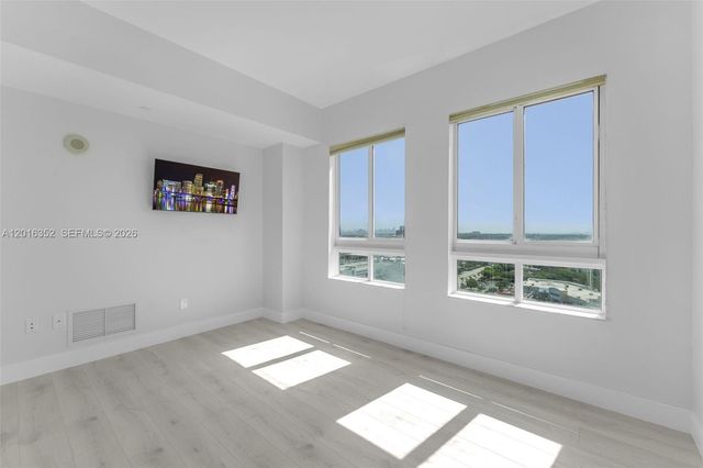 7350 SW 89th St 2202S, Miami, FL 33156