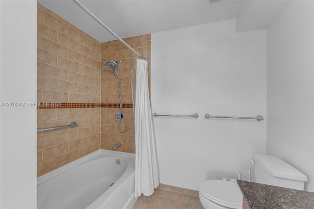 7350 SW 89th St 2202S, Miami, FL 33156