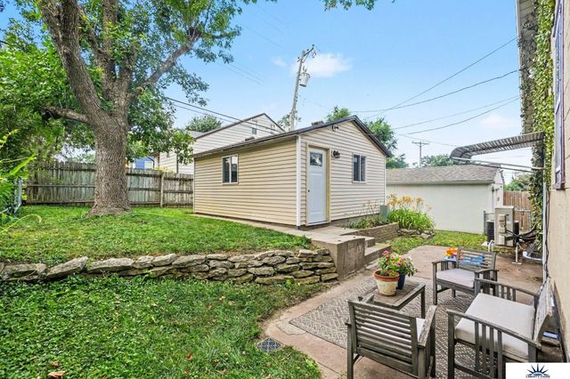 2534 N 49th Street, Omaha, NE 68108