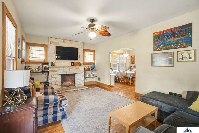 2534 N 49th Street, Omaha, NE 68108