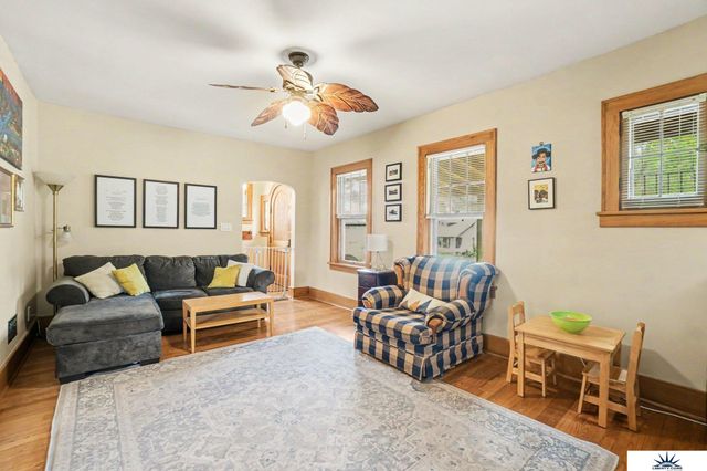 2534 N 49th Street, Omaha, NE 68108