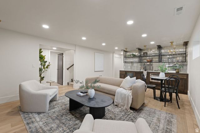 985 S VISTA VIEW DR, Salt Lake City, UT 84108