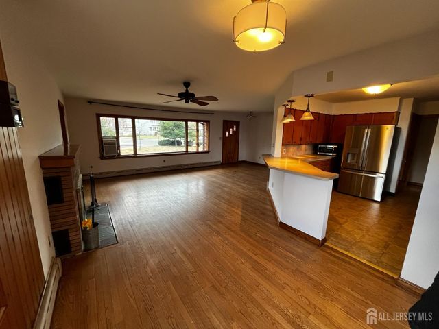 123 McCutcheon Avenue, Sayreville, NJ 08872