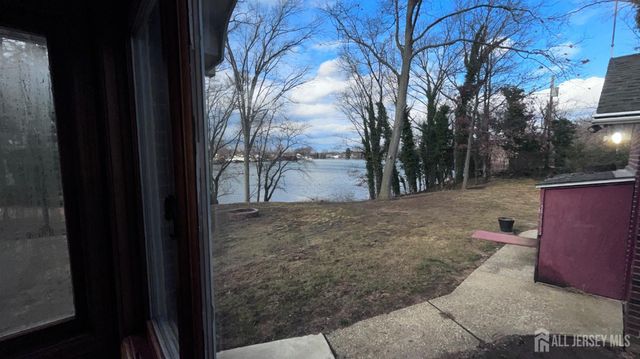 123 McCutcheon Avenue, Sayreville, NJ 08872