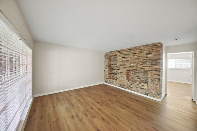 2201 Fountain View Drive 60F, Houston, TX 77057