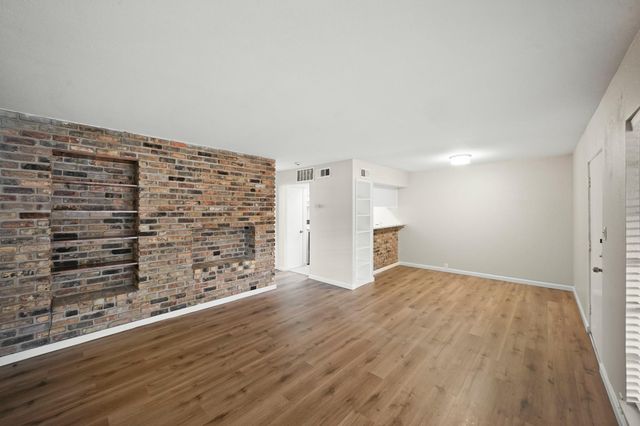 2201 Fountain View Drive 60F, Houston, TX 77057