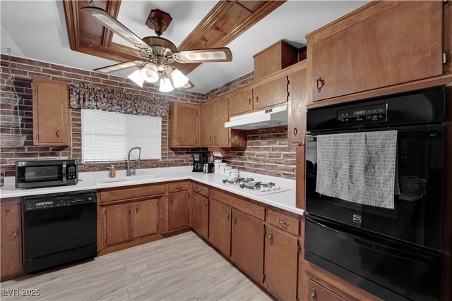 3158 Palmdale Street, Las Vegas, NV 89121