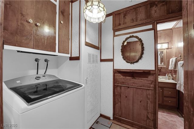 3158 Palmdale Street, Las Vegas, NV 89121