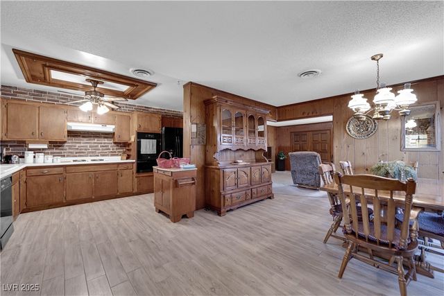 3158 Palmdale Street, Las Vegas, NV 89121